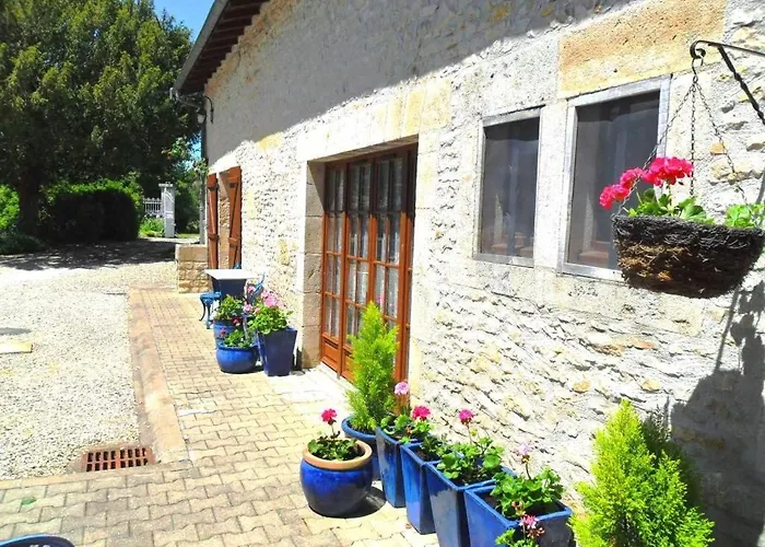 بيت للعطل Les Chambons - Tranquil In The Perigord Noir *